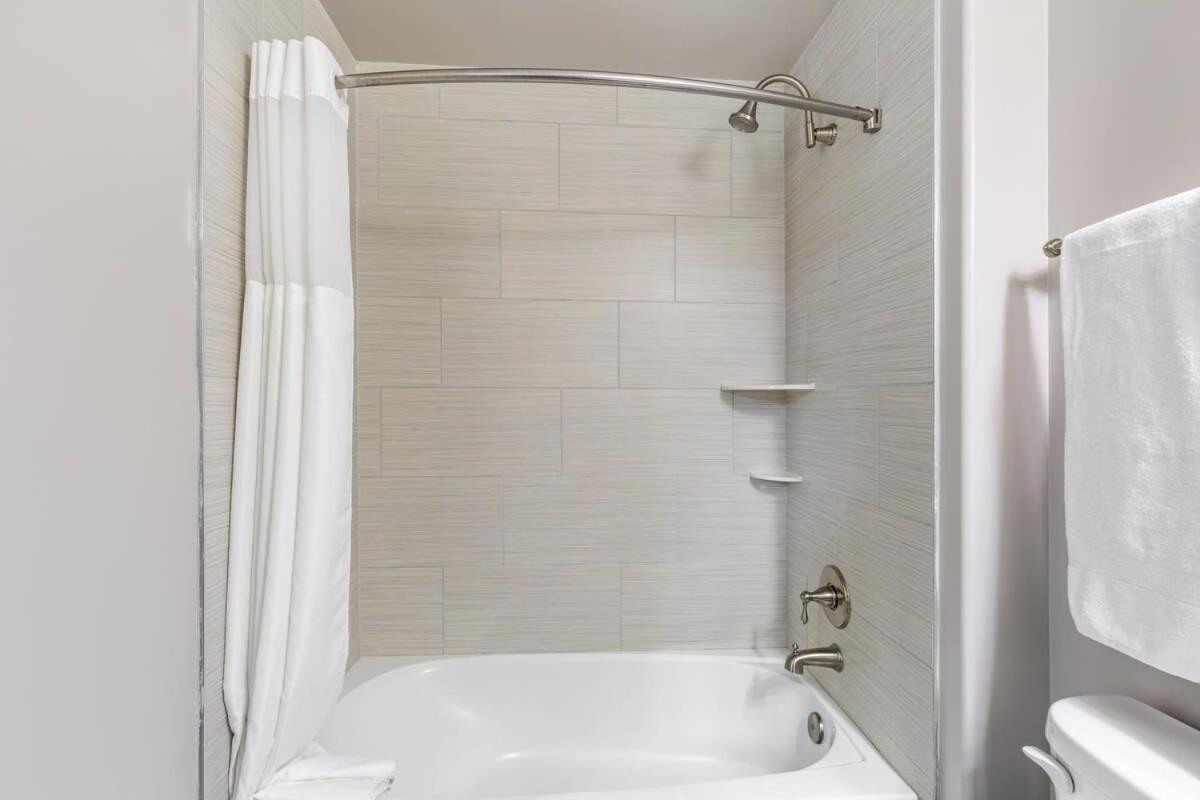 2Br Luxury Apartment With Rooftop Deck & Pool 巴尔的摩 外观 照片